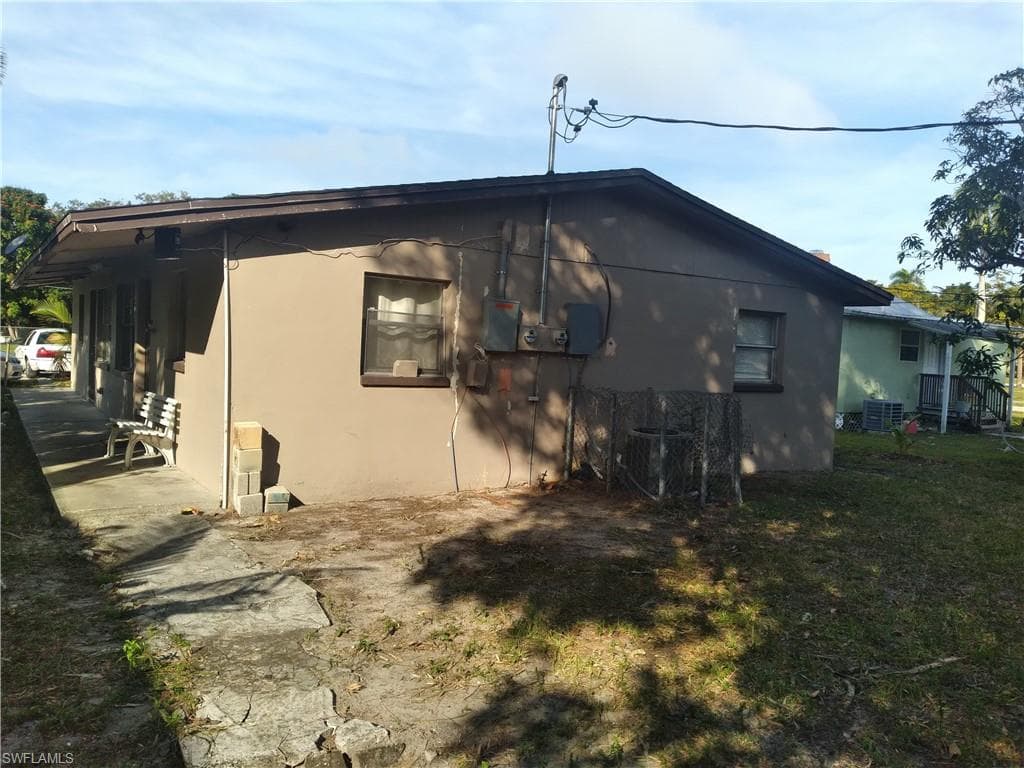 2615 Broadway FORT MYERS, FL 33901