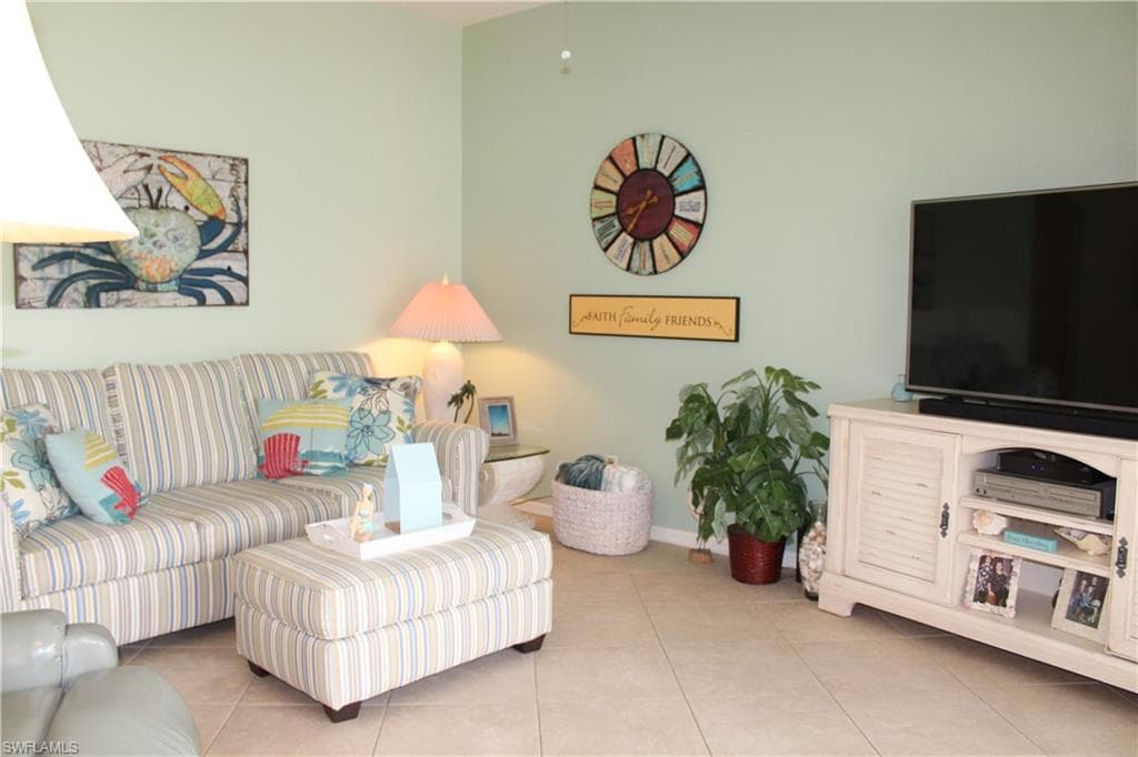 8086 Queen Palm LN 322 FORT MYERS, FL 33966
