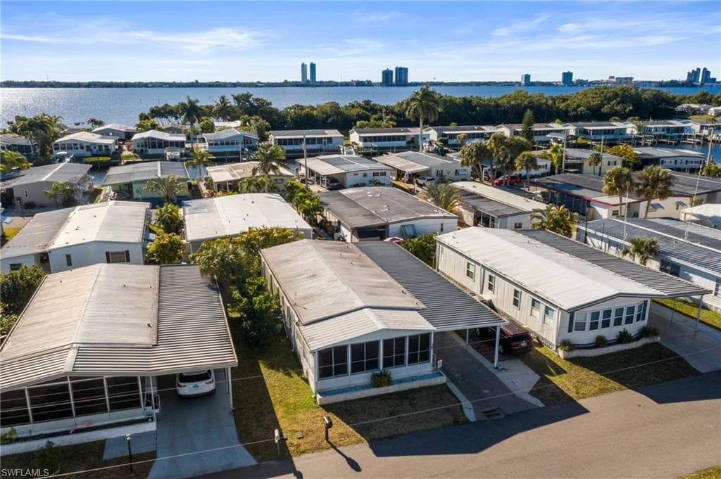 5510 Sir Walter WAY NORTH FORT MYERS, FL 33917