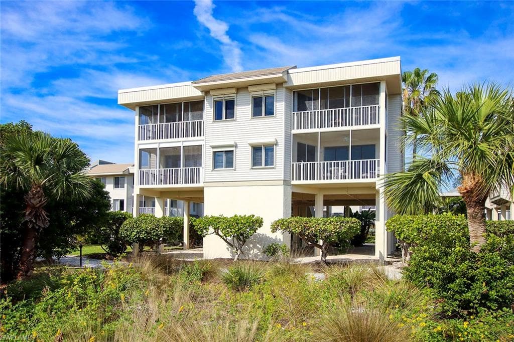 255 Periwinkle WAY 5A SANIBEL, FL 33957