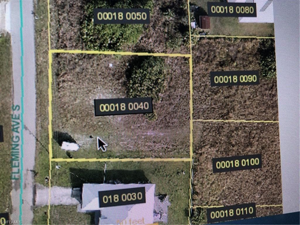 713 Fleming AVE S LEHIGH ACRES, FL 33974