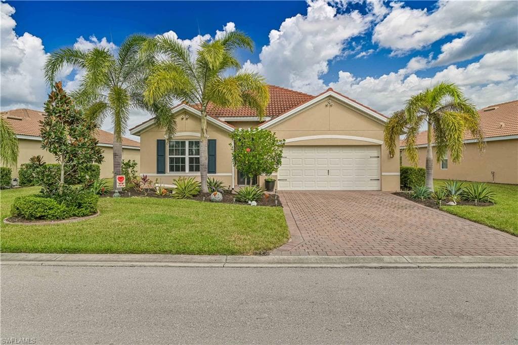 15222 Yellow Wood DR ALVA, FL 33920