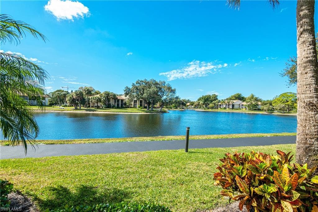 537 Lake Louise CIR 7-102 NAPLES, FL 34110