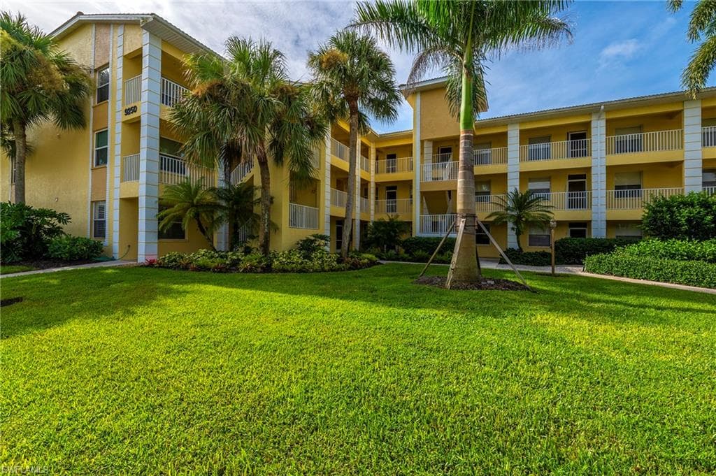9250 Highland Woods BLVD 2308 BONITA SPRINGS, FL 34135