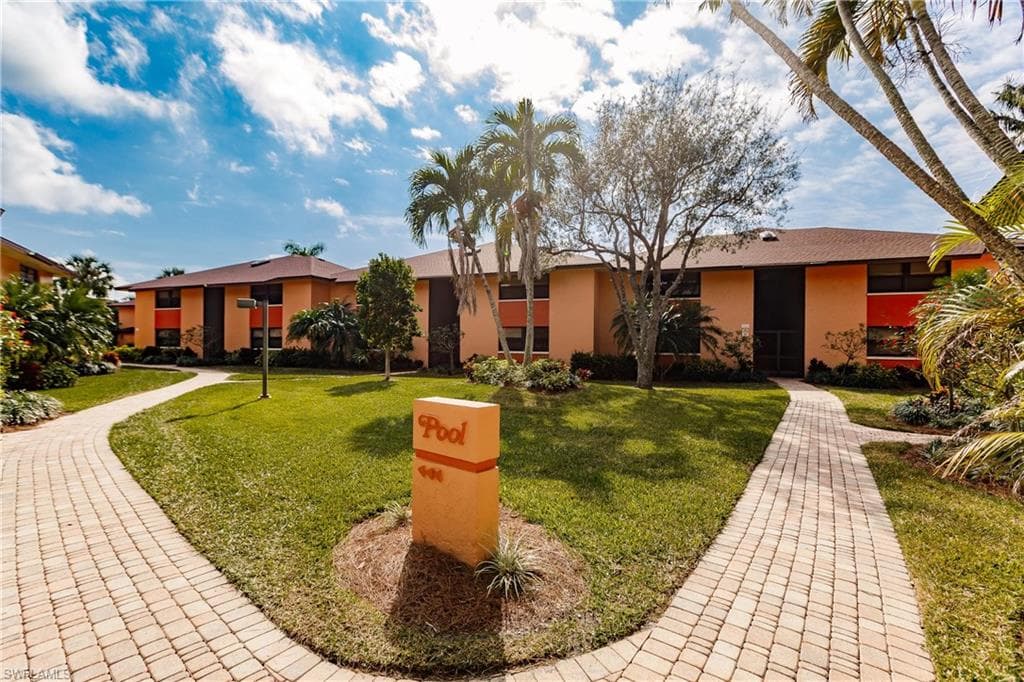 1520 Mainsail DR 6 NAPLES, FL 34114