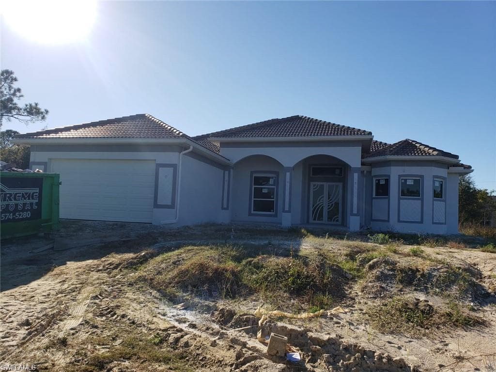 3207 10th ST W LEHIGH ACRES, FL 33971