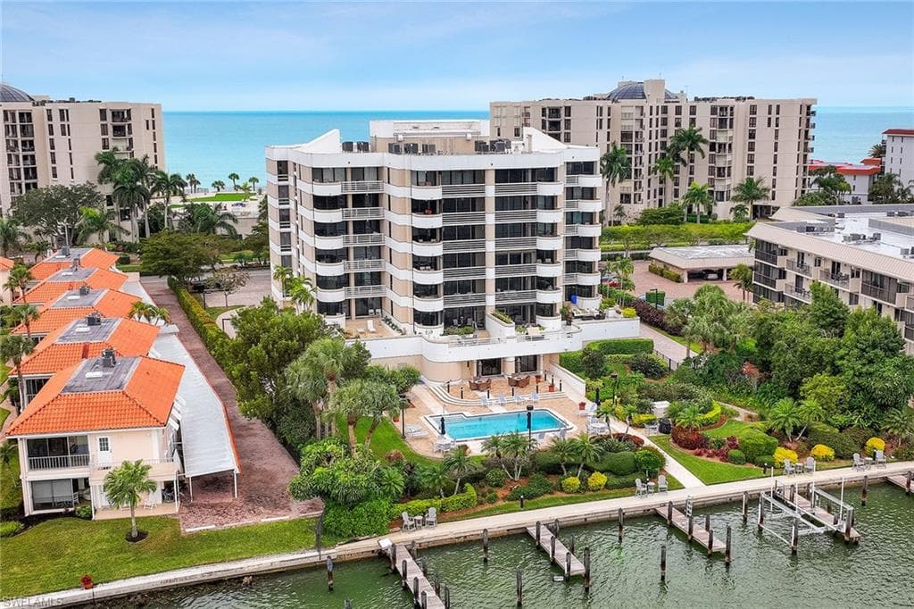 3100 Gulf Shore BLVD N 601 NAPLES, FL 34103