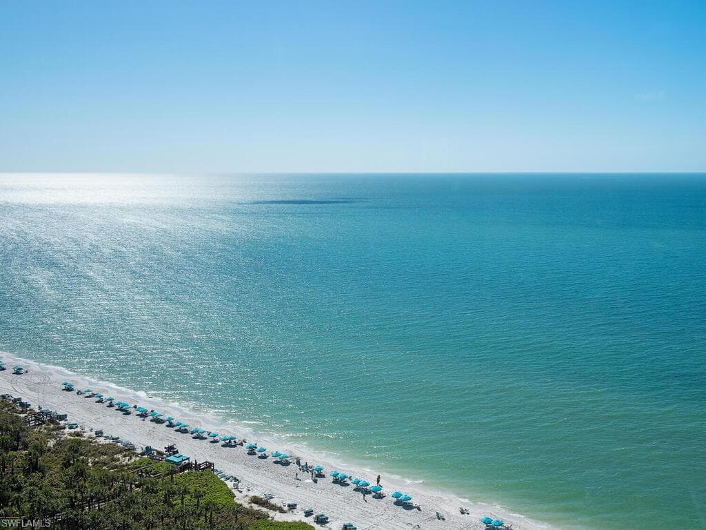 8665 Bay Colony DR 1901 NAPLES, FL 34108
