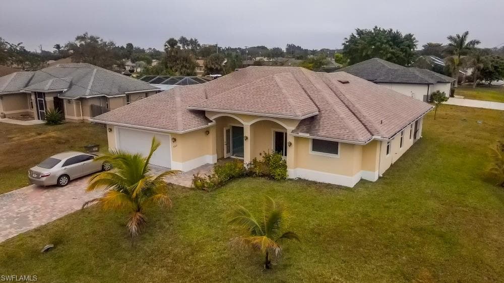 603 12th TER CAPE CORAL, FL 33991