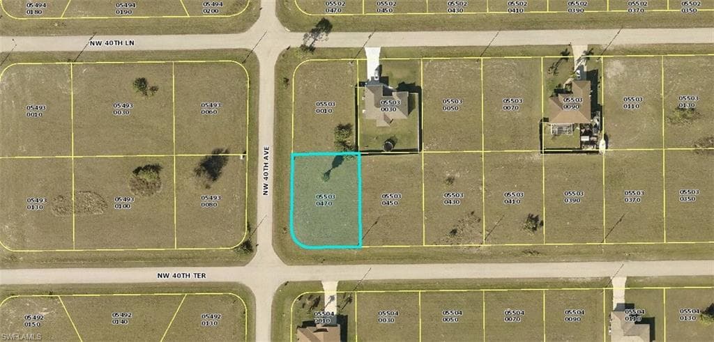 3927 NW 40th TER CAPE CORAL, FL 33993