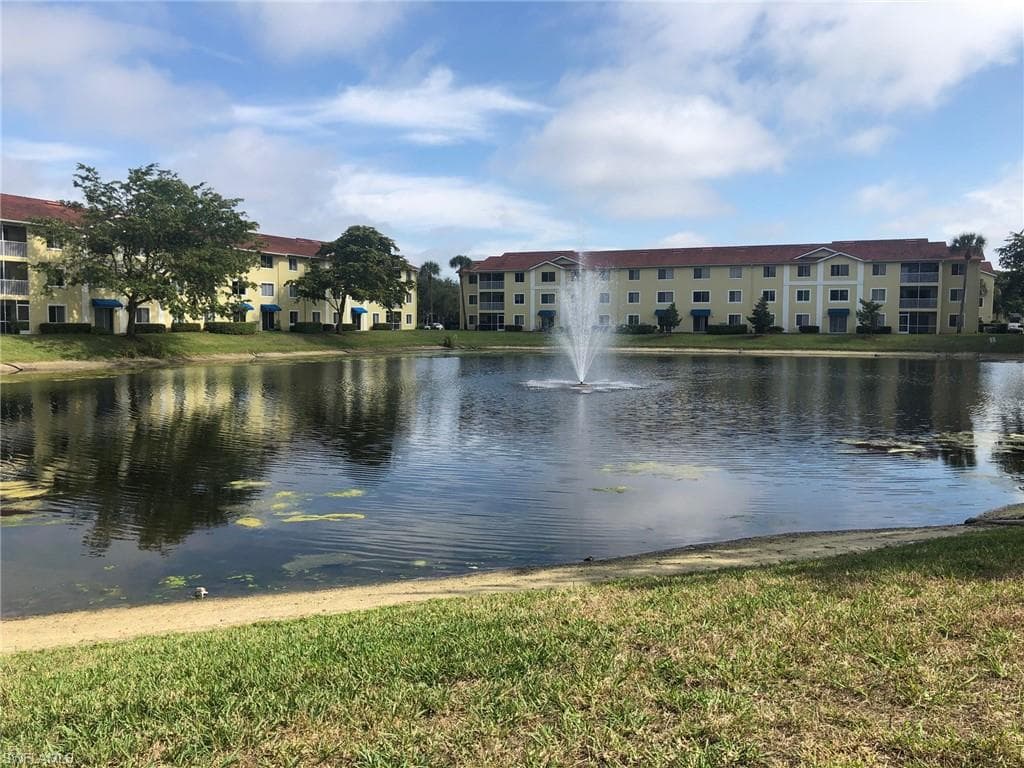 8304 Key Roya CIR 1712 NAPLES, FL 34119