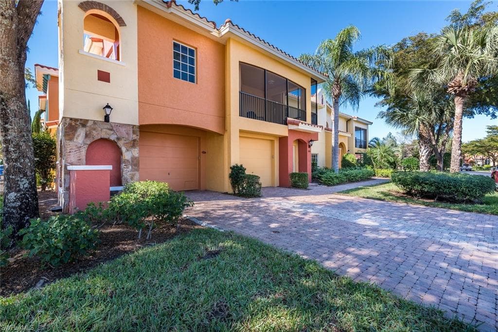 8608 Via Rapallo DR 106 ESTERO, FL 33928