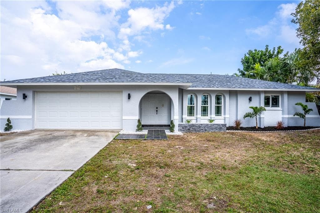 1233 SE 21st PL CAPE CORAL, FL 33990