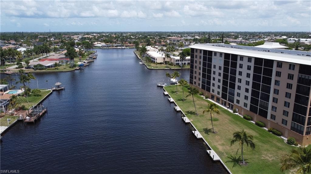 4260 SE 20th PL 401 CAPE CORAL, FL 33904
