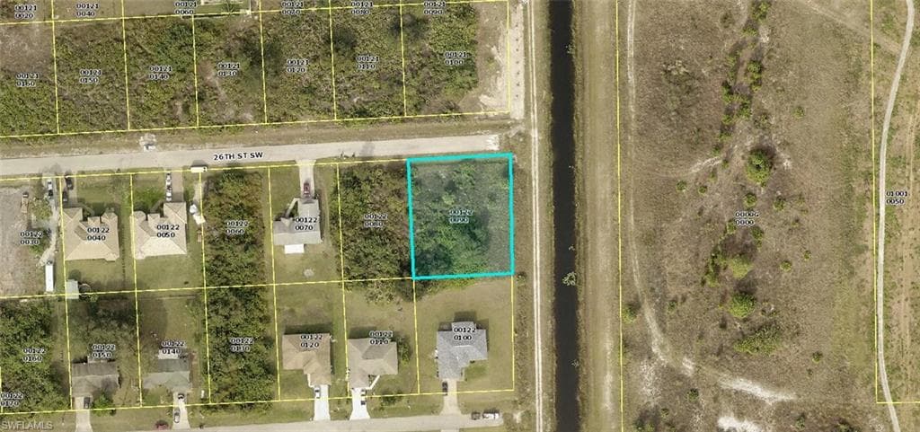 2501 26th ST SW LEHIGH ACRES, FL 33976