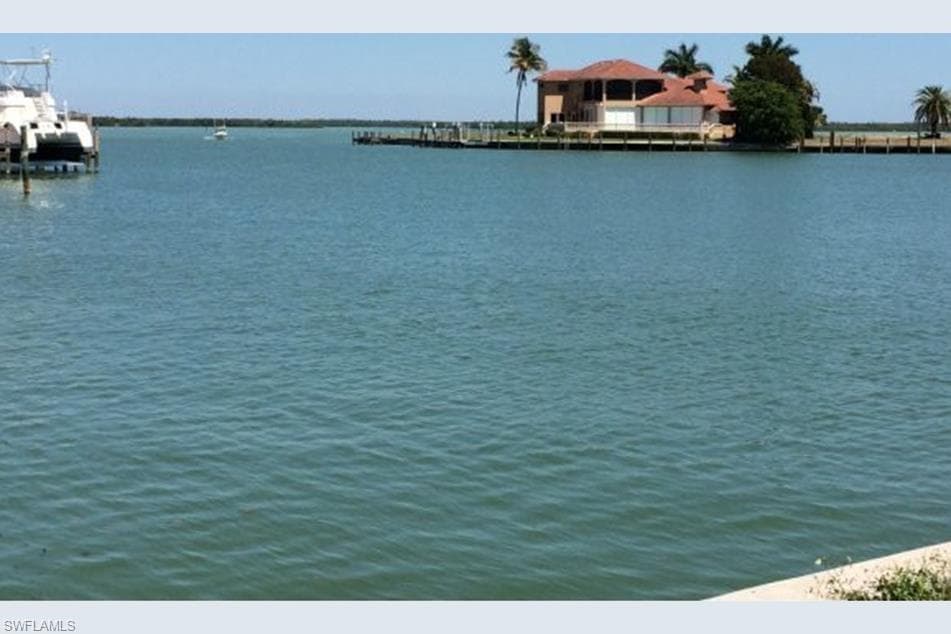 701 Fairlawn CT NW MARCO ISLAND, FL 34145
