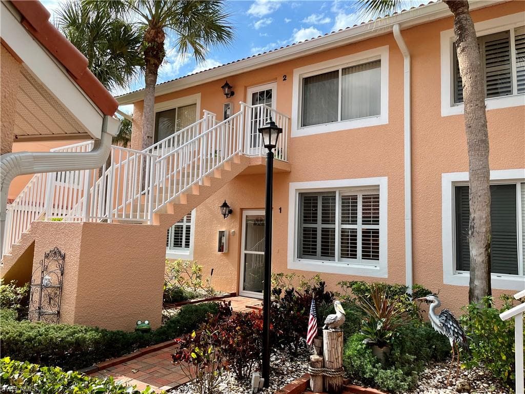 6640 Beach Resort DR 801 NAPLES, FL 34114