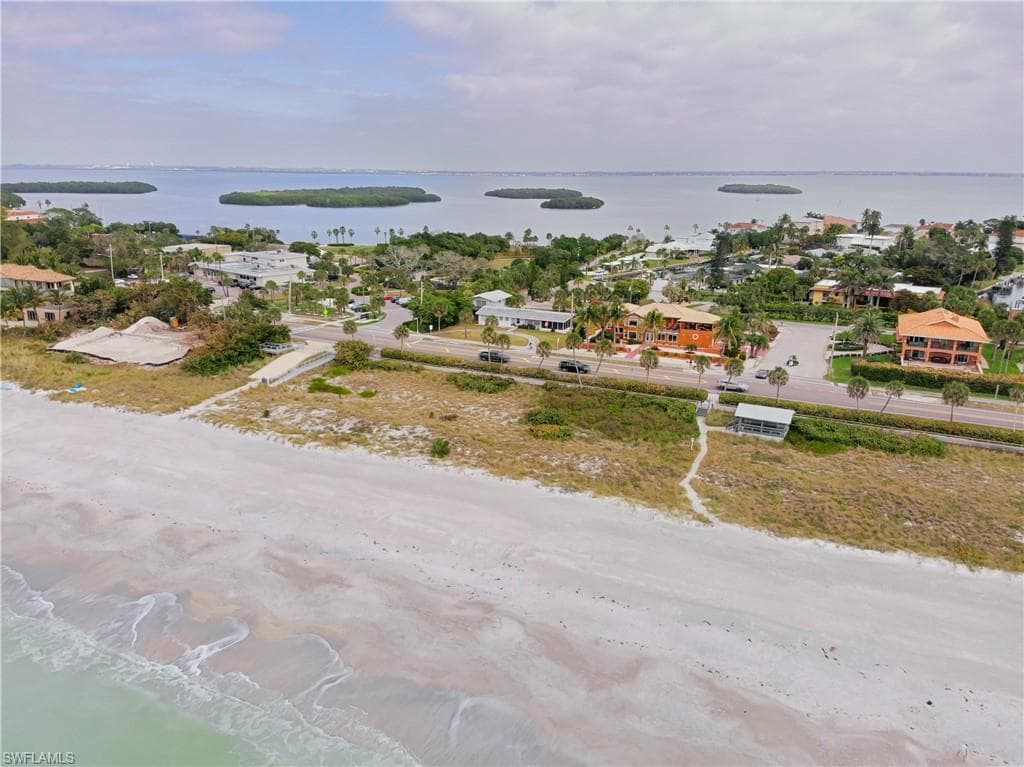 3970 Gulf of Mexico DR LONGBOAT KEY, FL 34228