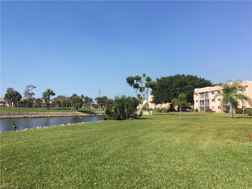 300 Forest Lakes BLVD 312 NAPLES, FL 34105