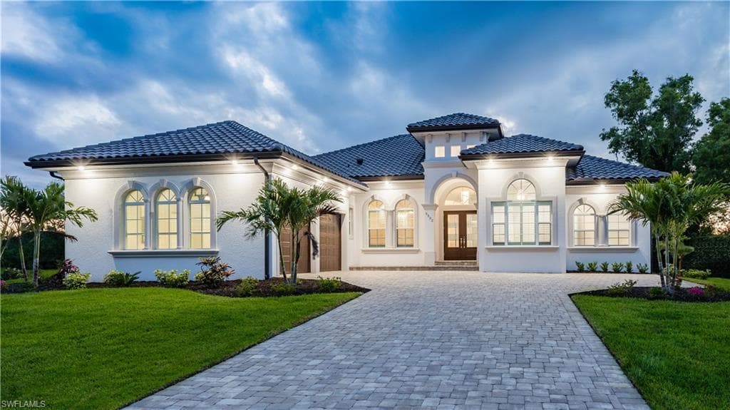 5302 SW 20th AVE CAPE CORAL, FL 33914