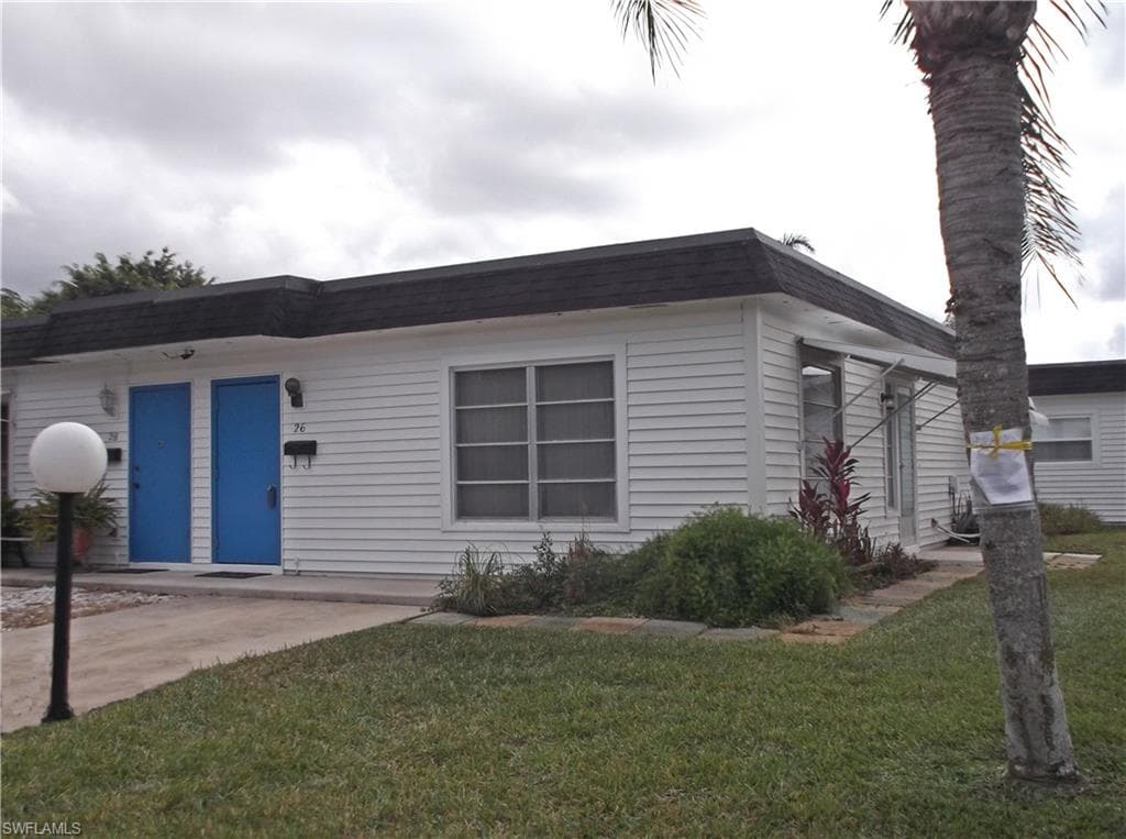 26 Tangelo CT LEHIGH ACRES, FL 33936