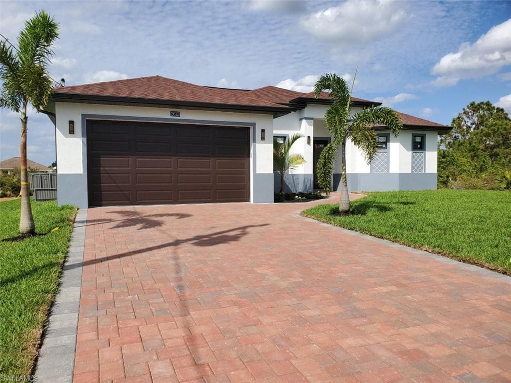 2612 4th ST SW LEHIGH ACRES, FL 33976