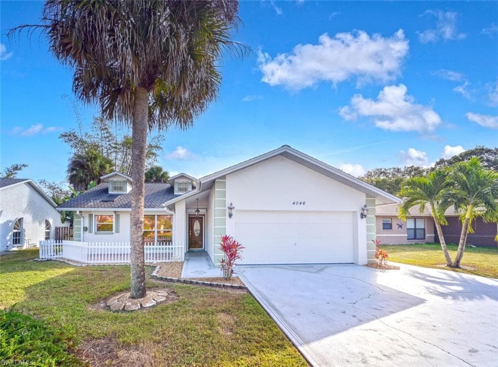 4046 Sawgrass LN NAPLES, FL 34112