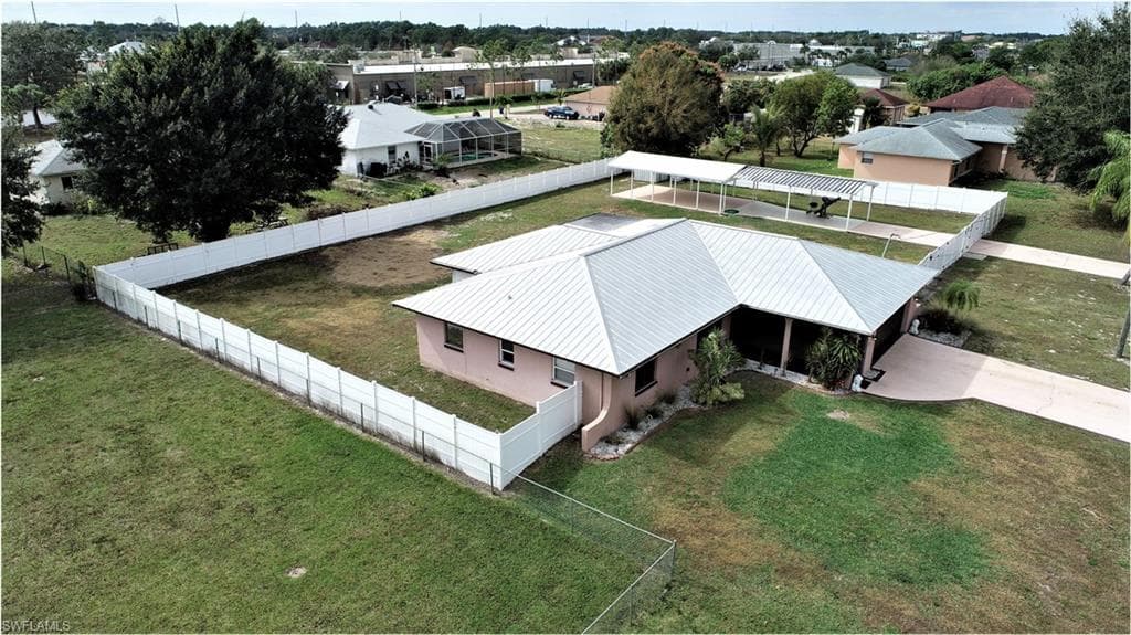 3005 6th ST W LEHIGH ACRES, FL 33971