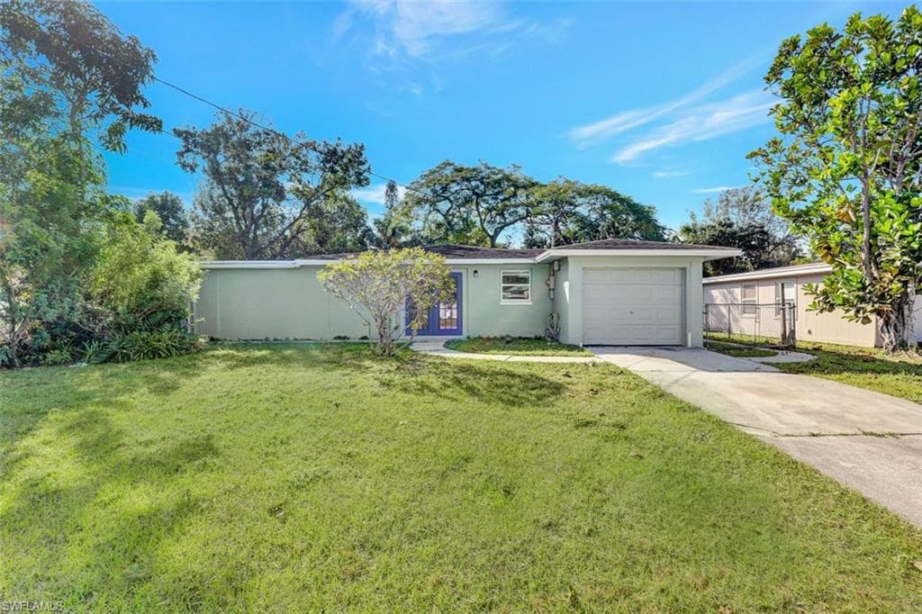 1644 Lowell CT FORT MYERS, FL 33907