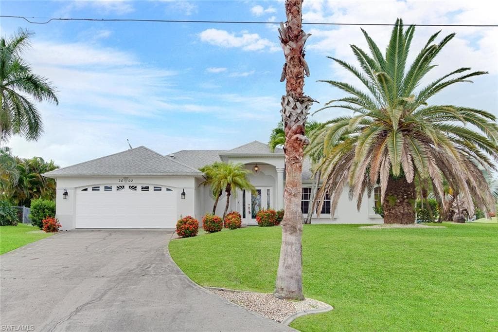 2002 SW 40th TER CAPE CORAL, FL 33914