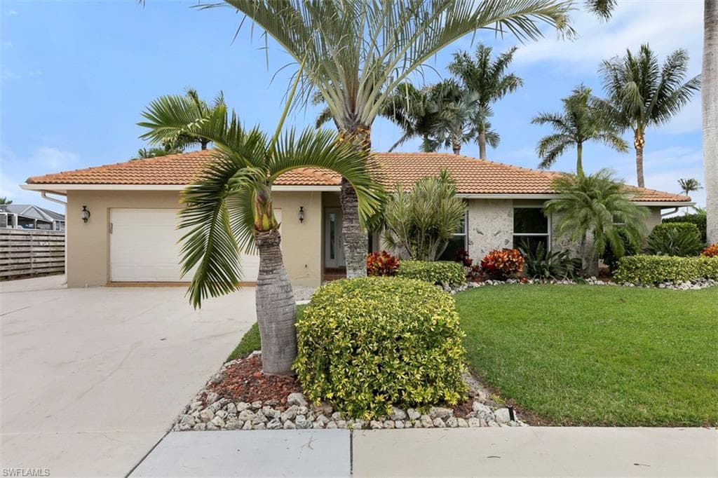 1240 Laurel CT MARCO ISLAND, FL 34145