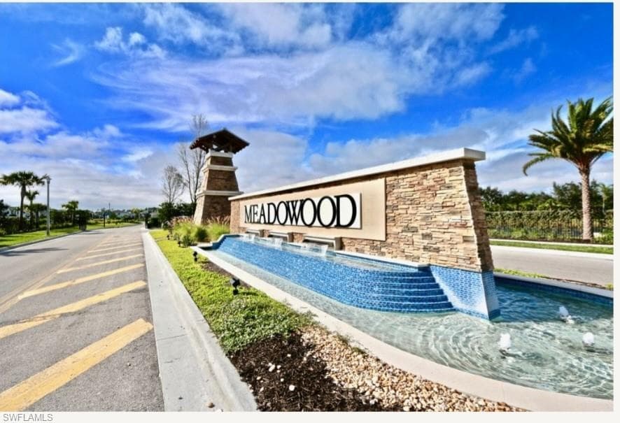 15322 WILDFLOWER CIR NAPLES, FL 34119