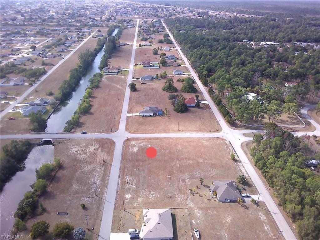 419 NE 31st TER CAPE CORAL, FL 33909