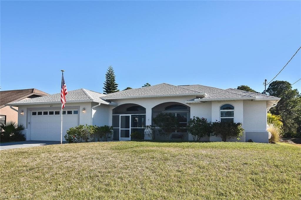 6481 Astoria AVE FORT MYERS, FL 33905