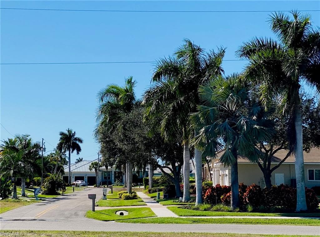 463 Hartley ST MARCO ISLAND, FL 34145