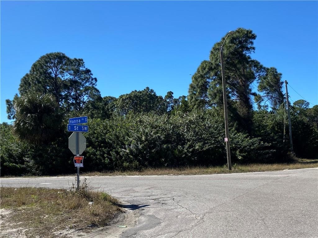 2801 1st ST SW LEHIGH ACRES, FL 33976