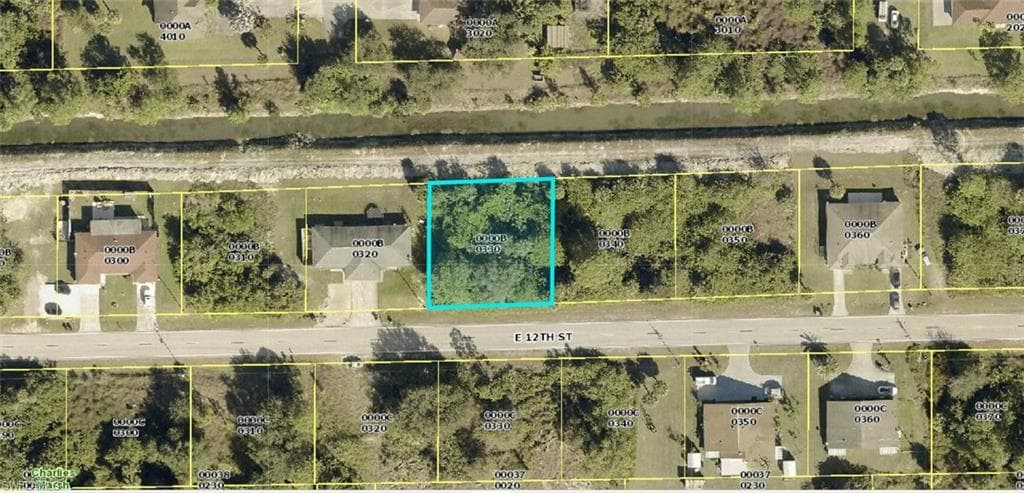 1911 E 12th ST LEHIGH ACRES, FL 33972