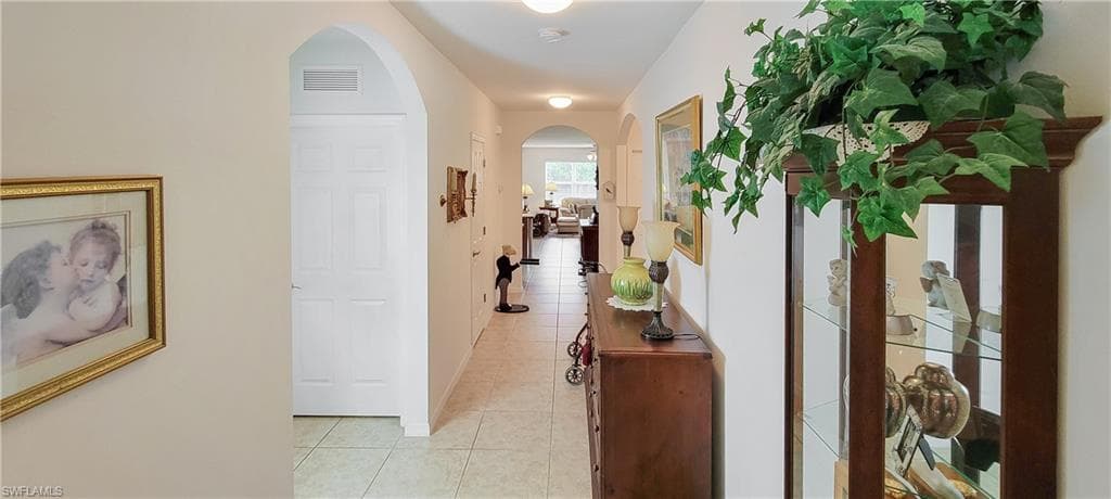 1621 SW 18th LN CAPE CORAL, FL 33991