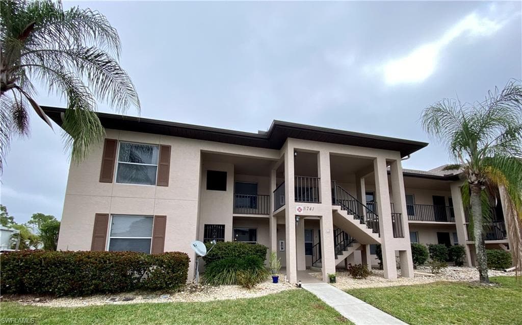5741 Foxlake DR 2 NORTH FORT MYERS, FL 33917