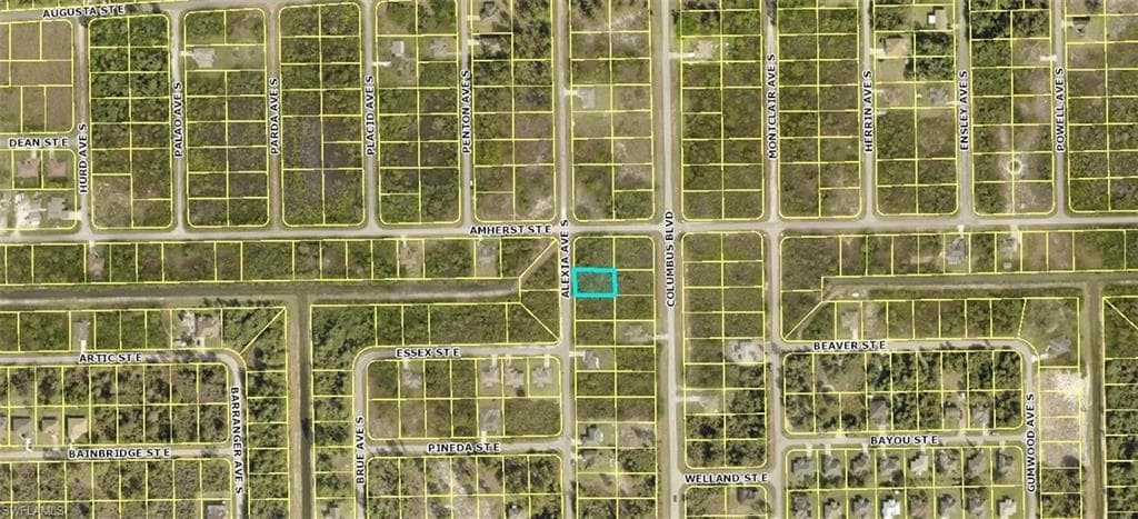 525 Alexia AVE S LEHIGH ACRES, FL 33974
