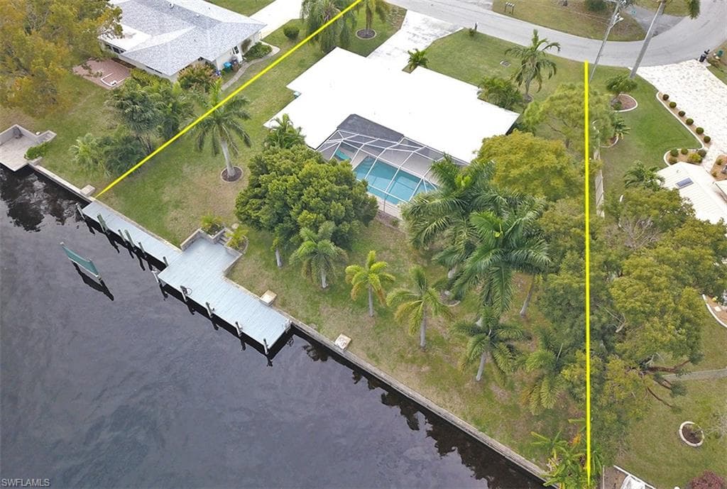 2823 SE 16th PL CAPE CORAL, FL 33904