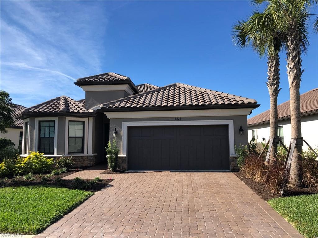 8302 Promoso CT NAPLES, FL 34114