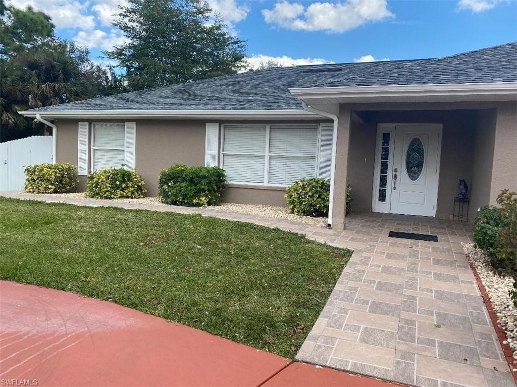 706 Lincoln AVE LEHIGH ACRES, FL 33972