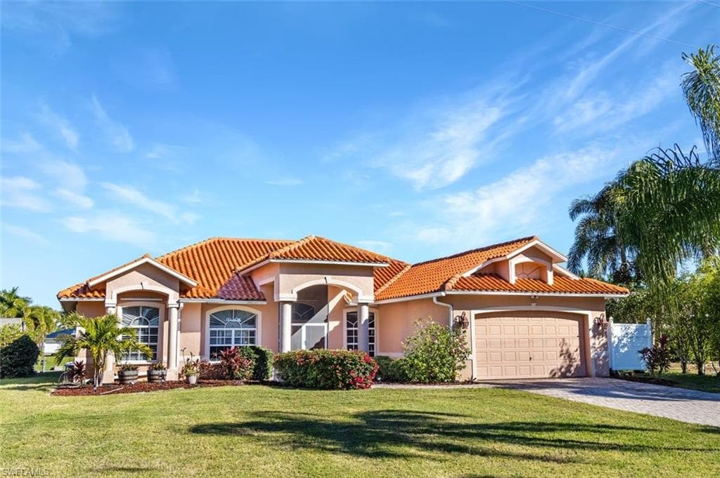 2031 Cornwallis PKY CAPE CORAL, FL 33904
