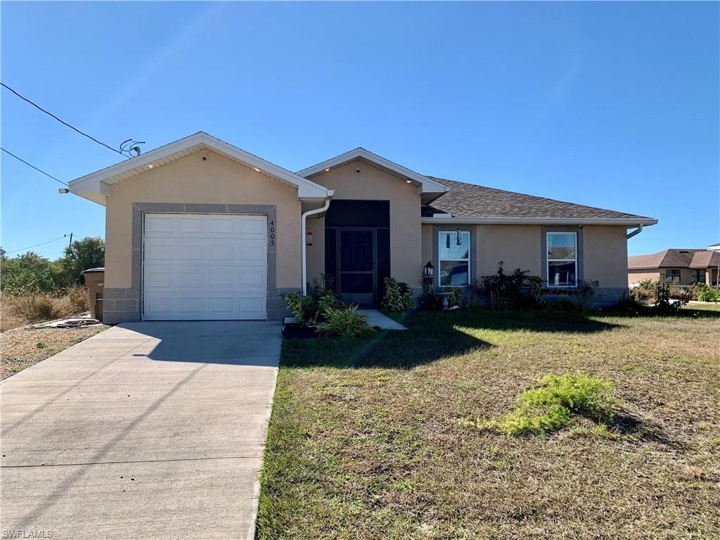 4005 21st ST SW LEHIGH ACRES, FL 33976