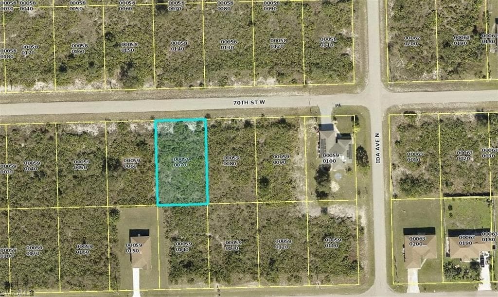 2807 70th ST W LEHIGH ACRES, FL 33971