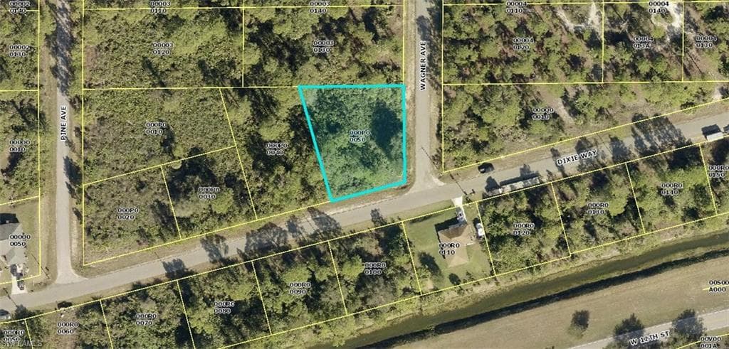 2000 Dixie WAY LEHIGH ACRES, FL 33972