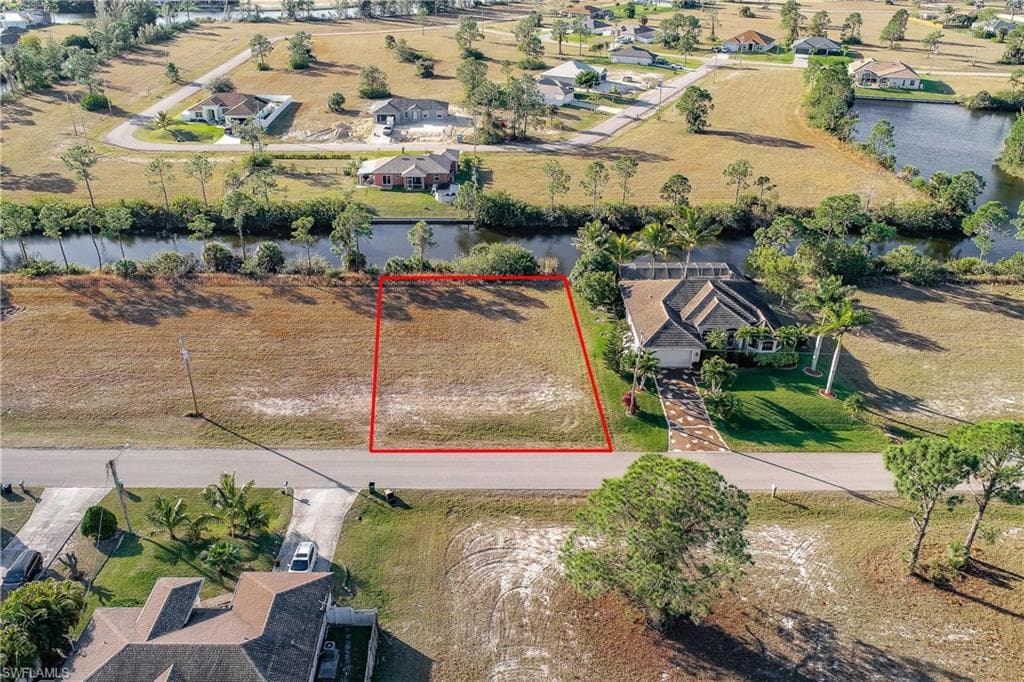2614 NW 26th TER CAPE CORAL, FL 33993