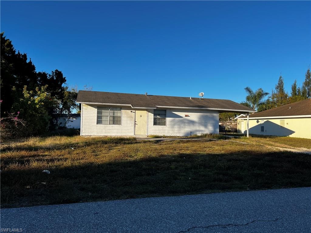 1120 Gifford AVE S LEHIGH ACRES, FL 33936