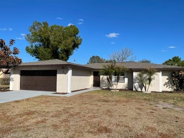 612 Calvin AVE LEHIGH ACRES, FL 33972